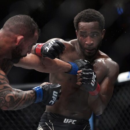 Geoff Neal vs Carlos Prates Predictions, Odds for UFC 319 on 08/16/2025