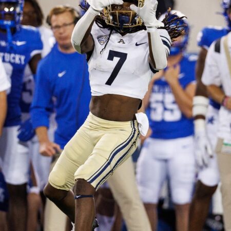 Wyoming Cowboys vs Akron Zips Prediction for College Football Picks, Best Bets & Odds on 8/28/2025