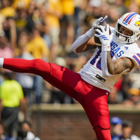 Cincinnati Bearcats vs Kansas Jayhawks Prediction for 9/27/2025 College Football Picks, Best Bets & Odds