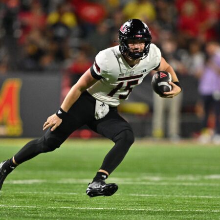 Miami RedHawks vs NIU Huskies Prediction for College Football Picks, Best Bets & Odds on 10/4/2025