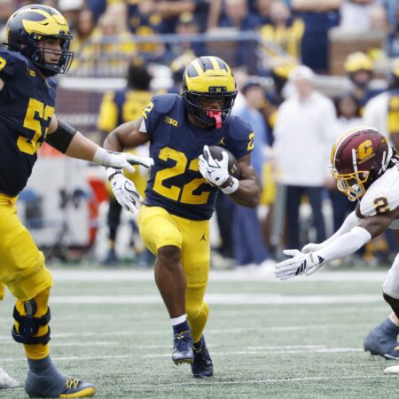Wisconsin Badgers vs Michigan Wolverines Preview, 10/4/2025 College Football Predictions, Top Picks & Odds