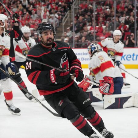 Carolina Hurricanes vs Anaheim Ducks Prediction for 10/16/2025 NHL Picks, Best Bets & Odds