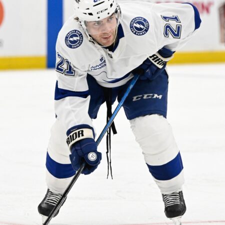 Tampa Bay Lightning vs Detroit Red Wings Prediction for 10/17/2025: NHL Picks, Best Bets & Odds