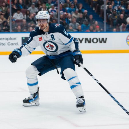 Winnipeg Jets vs Calgary Flames Preview, 10/20/2025 NHL Bets, Top Picks & Odds