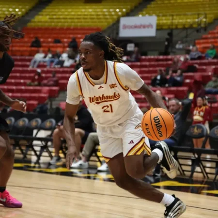 Lamar Cardinals vs UL Monroe Warhawks College Basketball Predictions, Best Bets & Odds for 11/17/2025