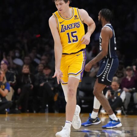 Miami Heat vs Los Angeles Lakers Forecast, 11/2/2025 Analysis and Selection