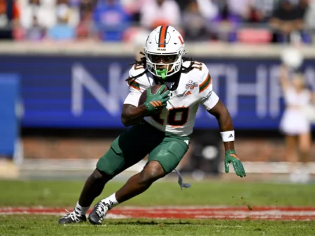 NC State Wolfpack vs Miami Hurricanes Prediction for College Football Picks, Best Bets & Odds on 11/15/2025