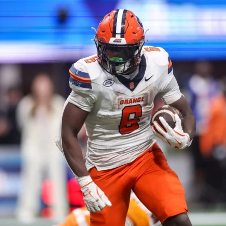 Syracuse Orange vs Notre Dame Fighting Irish Prediction for 11/22/2025: College Football Picks, Best Bets & Odds
