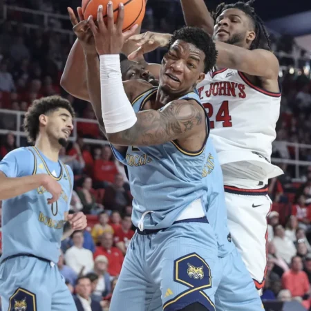 Quinnipiac Bobcats vs Monmouth Hawks Prediction for 12/17/2025 College Basketball Picks, Best Bets & Odds