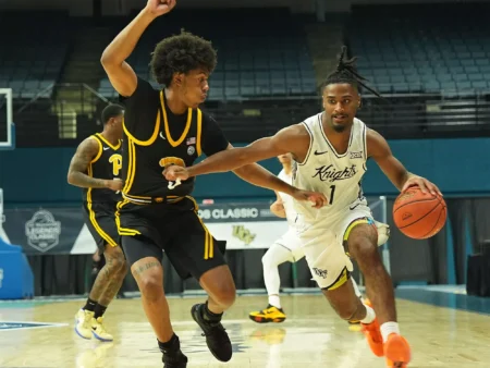 Prediction for Florida Atlantic Owls vs UCF Knights, College Basketball Picks, Best Bets & Odds for 12/23/2025