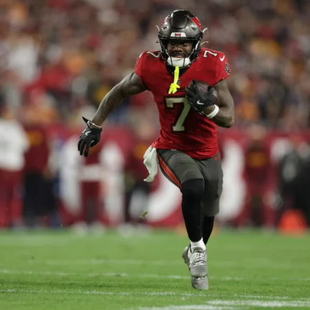 Tampa Bay Buccaneers vs Miami Dolphins Prediction, NFL Picks, Best Bets & Odds for Week 17 on 12/28/2025