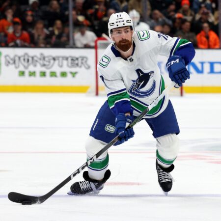 Vancouver Canucks vs Boston Bruins Preview, 12/20/2025 NHL Picks, Best Bets & Odds