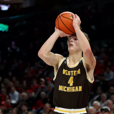 Western Michigan Broncos vs Ohio Bobcats Prediction for College Basketball Picks, Best Bets & Odds on 2/3/2026