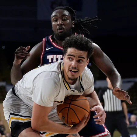 Youngstown State Penguins vs Milwaukee Panthers Prediction for 2/25/2026 College Basketball Picks, Best Bets & Odds