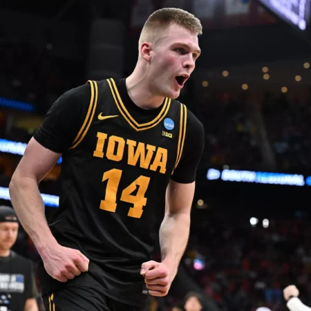 Iowa Hawkeyes vs Illinois Fighting Illini Prediction for 3/28/2026: College Basketball Picks, Best Bets & Odds