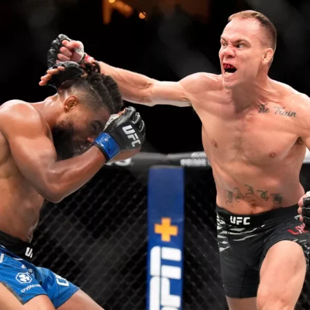 Cub Swanson vs Nate Landwehr Predictions, UFC 327 Odds for April 11, 2026