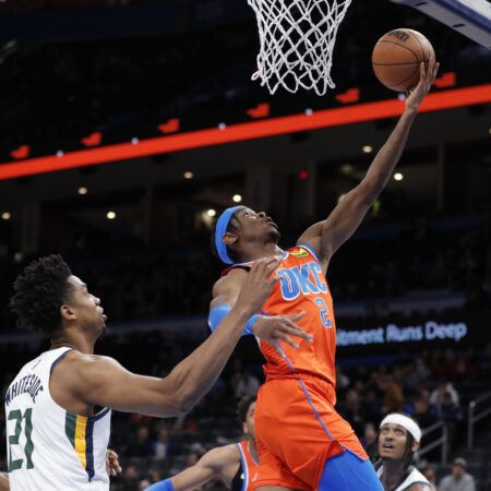 Shai Gilgeous-Alexander NBA Player Prop Bets for Today’s Game Against Phoenix Suns 4/25/2026