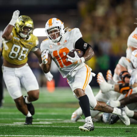 Tennessee Volunteers vs Arkansas Razorbacks Outlook, 10/10/2026 College Football Picks, Top Bets & Odds
